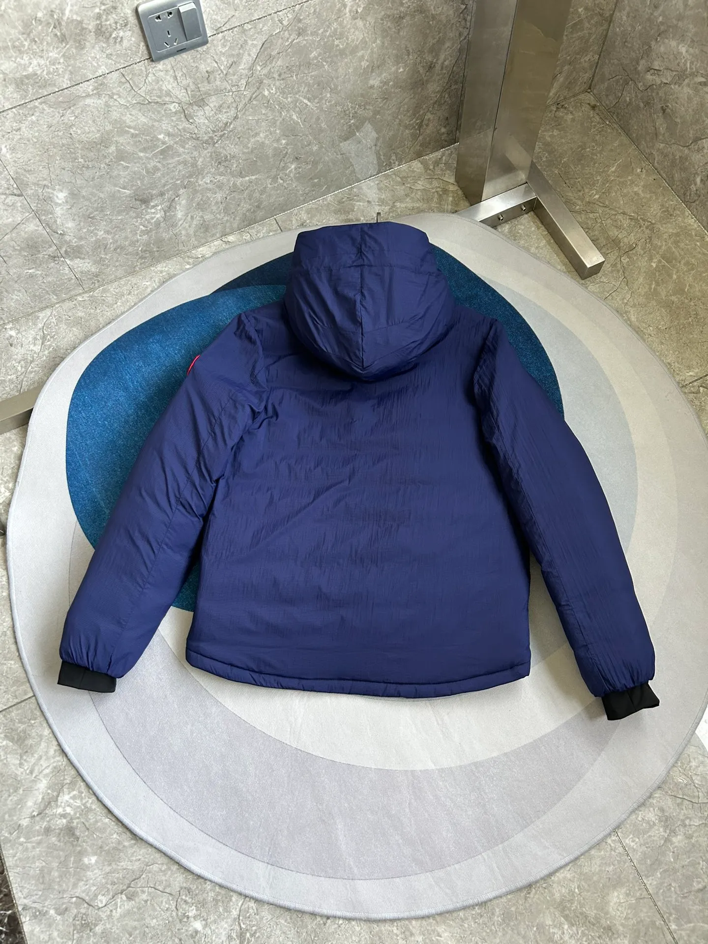 P940 5078M Lodge men's short hooded lightweight style. Color: dark blue. Sizes: S M L XL XXL.